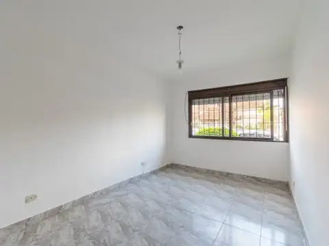 Alsina 200 , Piso 0
