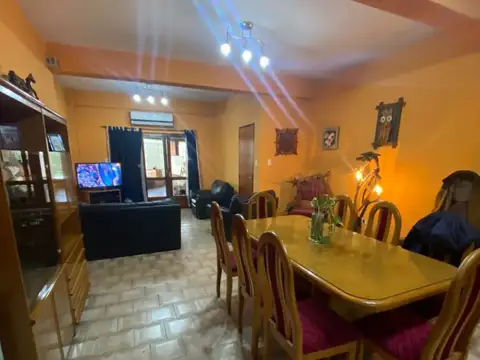 Casa en Venta en Villa Saenz Peña, USD 230.000