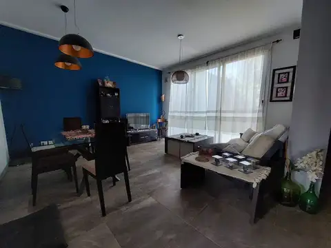 Venta casa 3 ambientes cochera jardín Olivos