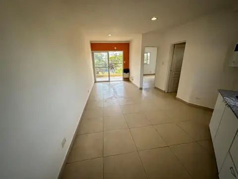 Departamento en planta alta en alquiler