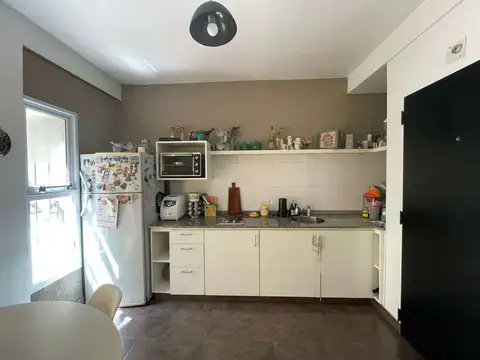 Marcos Paz 500, Piso PB