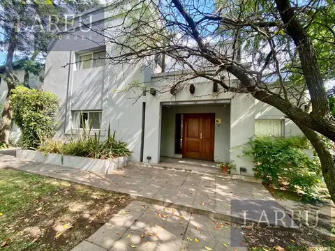 Alquiler  anual con o sin muebles, en el Barrio El Lucero
