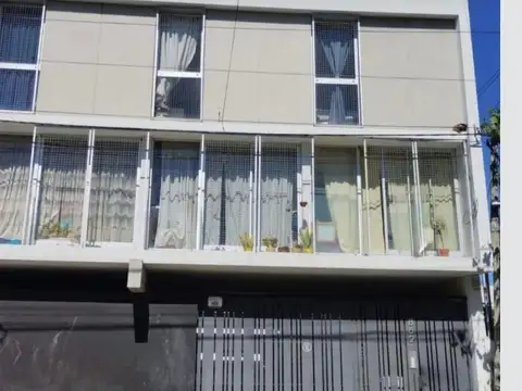 Triplex en Venta calle 4 e/ 523 y 524