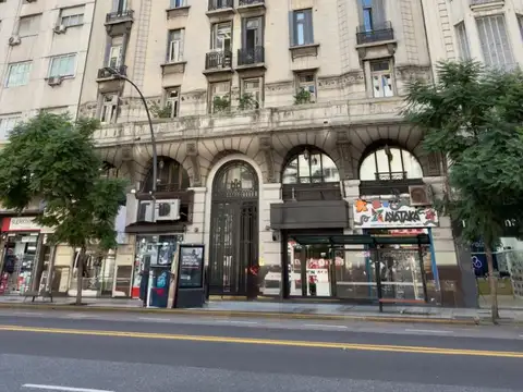 Venta de Departamento 4 Ambientes  con dependencia en Recoleta, Capital Federal