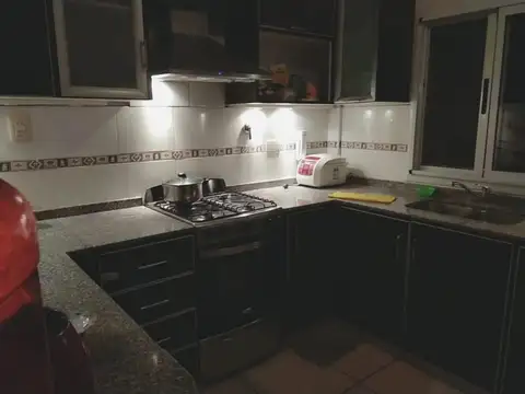 Departamento en Venta en Ezpeleta Este, USD 90.000