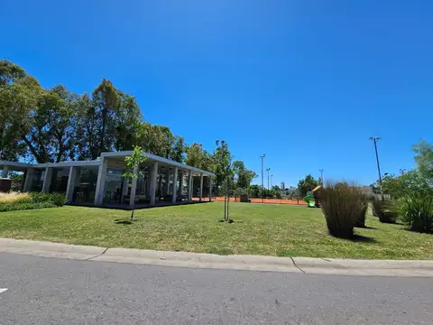 Barrio Cerrado Santa Elena  - Pilar del Este 100