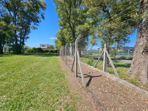 Terreno en Venta en Pilar del Este - Santa Elena, USD 37.000