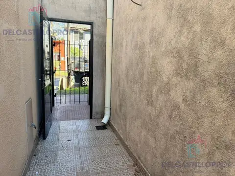 Depto Tipo Casa en Alquiler de 2 ambientes