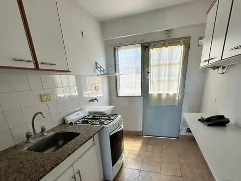 Casa en Alquiler en Villa Elvira, $ 850.000