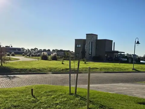 LOTE EN VENTA  PERIMETRAL - VILLALOBOS