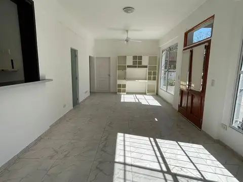 Casa de 4 ambientes en venta en Barrio Parque El Bosquecillo. Carlos Spegazzini, Ezeiza.