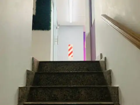 Oficina 4 ambientes con 2 baños