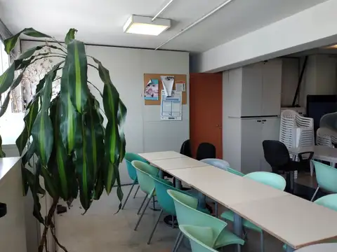 Venta oficina en piso alto con vista abierta - Microcentro - Subte B