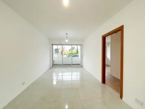 Departamento 2 ambientes en venta en Caballito.