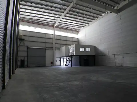 Depósito en  colectora panamericana km 36 - Nave de 800 m2 cubiertos