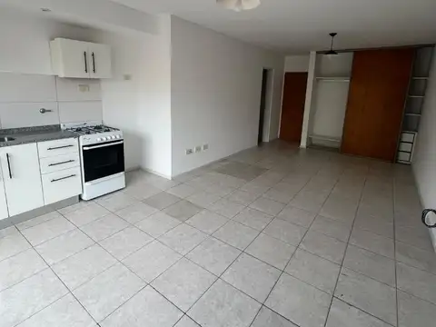 Departamento en Alquiler en Echesortu, $ 340.000