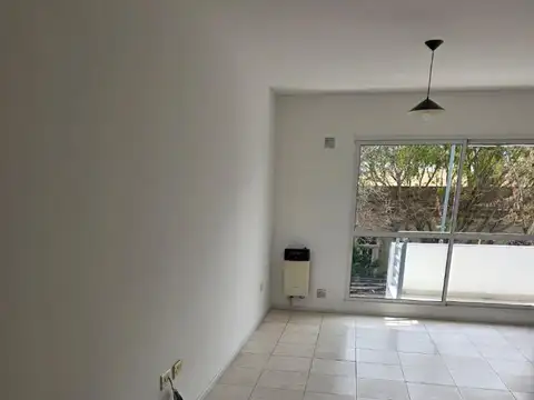 Departamento en Alquiler en Echesortu, $ 390.000