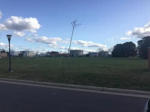 Terreno en Venta 20  mts Frente