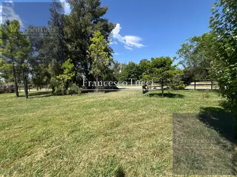 Terreno en venta en el Barrio Santa Matilde Luján
