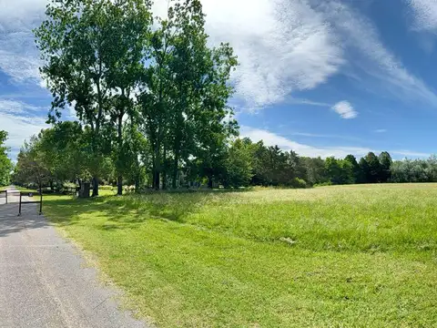 Exclusivo Lote en La Colina Golf y Polo - Entorno Natural, Vida de Club y Proyecto Listo