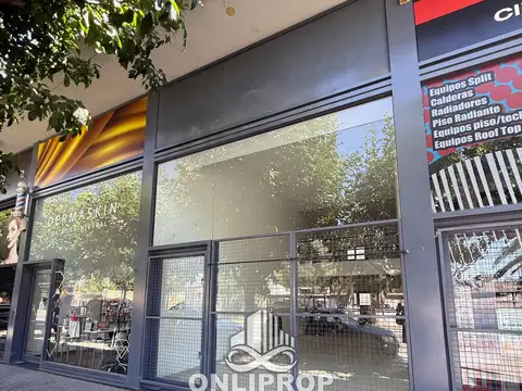 Local en Área Centro Oeste