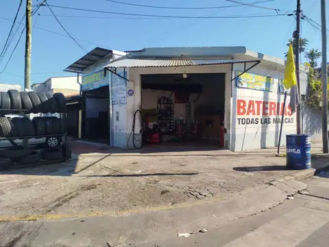 VENTA LOCAL COMERCIAL EN ESQUINA - TRANSITO A FAVOR AV. DON BOSCO MORON - PERMUTA Y FINANCIA  