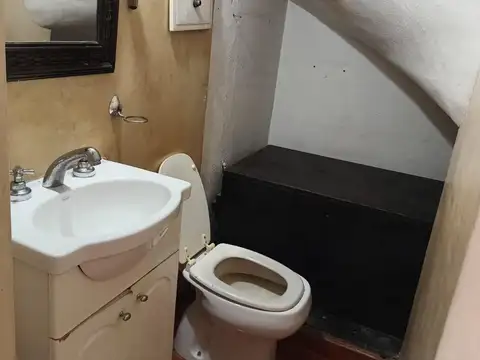 Depto Tipo Casa en Alquiler 40 años
