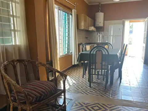 CASA (PH) VENTA,  ARROYO SECO, A REFACCIONAR