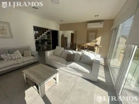 Casa en Vistas Puertos Escobar