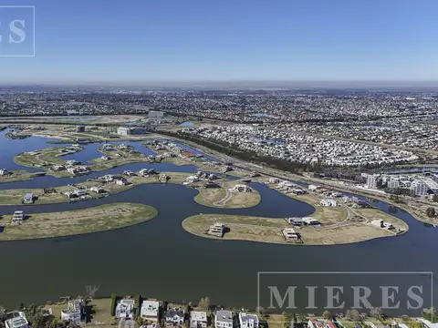 Lote al agua en el barrio Los Puentes, Nordelta.