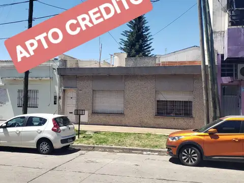 VENTA CASA APTA CREDITO A PASOS 12 DE OCTUBRE Y CALCHAQUI