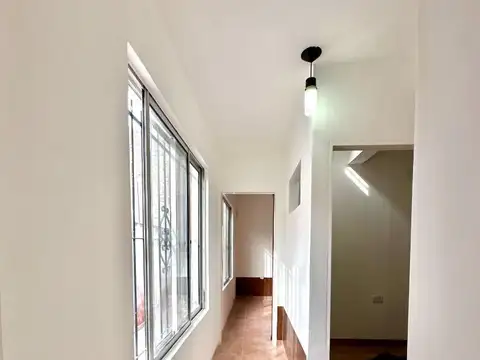 Depto Tipo Casa 2 ambientes con 1 baño