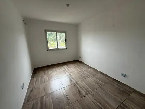 Casa en Alquiler con 1 cochera