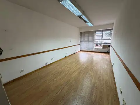 Oficina en Alquiler en Almagro Sur, $ 450.000
