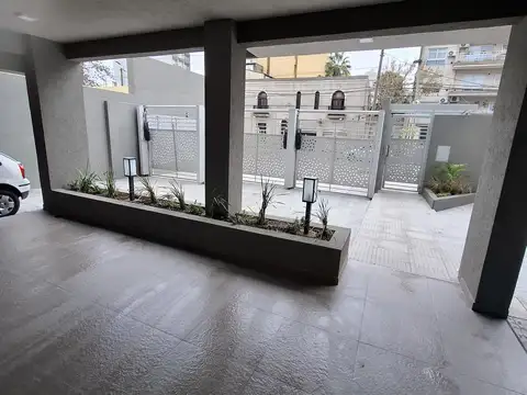 Santa Fe 600, Piso 1