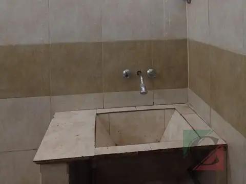Local en Alquiler en Lanus Oeste, $ 430.000