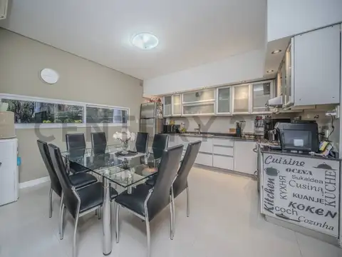 Casa en Venta en Villa Gobernador Udaondo, USD 330.000