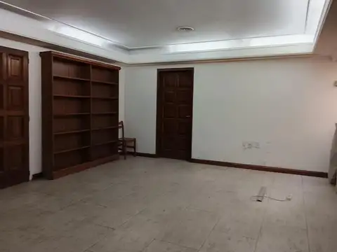 Oficina 3Privados en Calle Espejo y San Martin de Ciudad de Mendoza