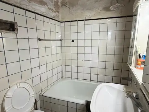 Casa 5 ambientes con 4 baños