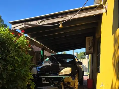 Casa 3 ambientes con 1 baño