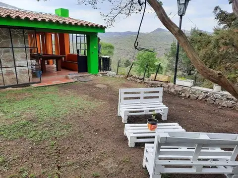 Casa 5 ambientes con 2 baños