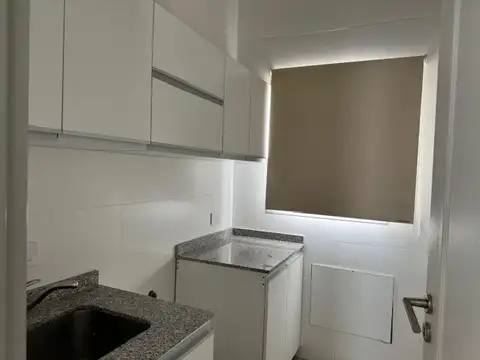 Casa en Alquiler en Pilar del Este - San Ramon, USD 1.100