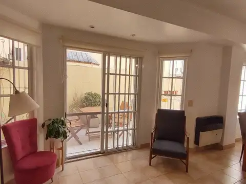 Depto Tipo Casa en Venta de 4 ambientes