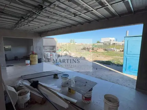 Casa 5 ambientes con 3 baños