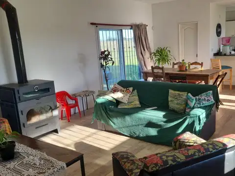 Casa 4 ambientes con 3 baños