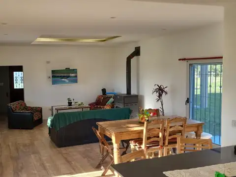 Casa en Alquiler en Lisandro Olmos Etcheverry, USD 850
