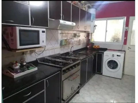 Venta Casa Estilo Americano en Castelar Sur