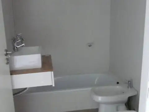 Tres Arroyos 2700, Piso 7