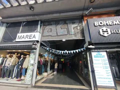 Local en Galeria Eden - Morón Centro