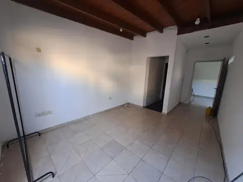 Depto Tipo Casa en Alquiler de 1 dormitorio